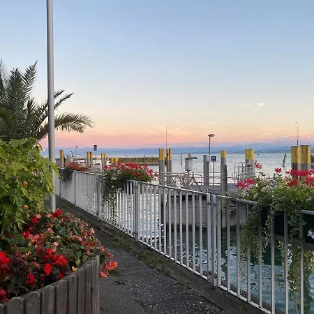 Kleine Perle Mit Bodenseeblick Und Sonnenterrasse Apartment *