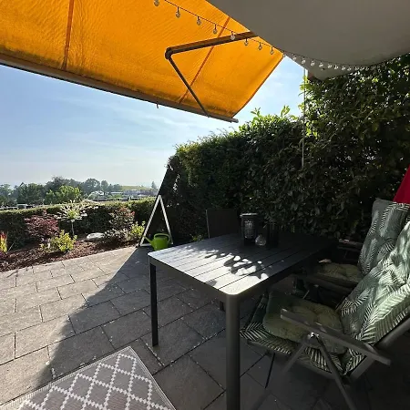Kleine Perle Mit Bodenseeblick Und Sonnenterrasse * Daisendorf