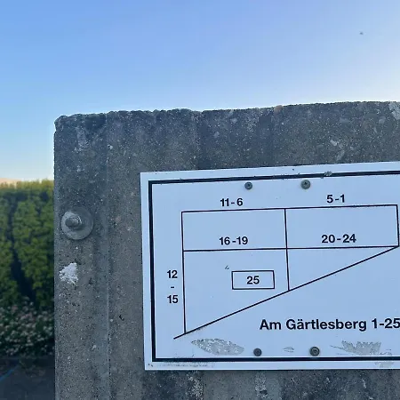 Apartment Kleine Perle Mit Bodenseeblick Und Sonnenterrasse Daisendorf