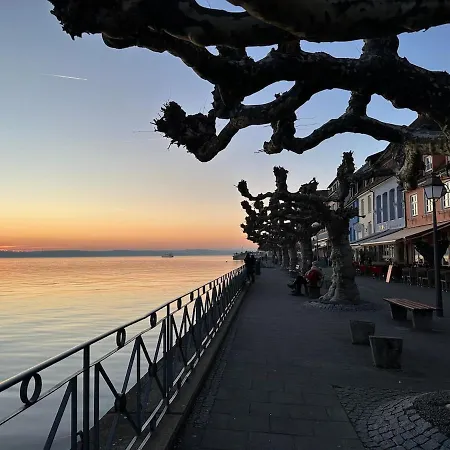 Kleine Perle Mit Bodenseeblick Und Sonnenterrasse Apartment Daisendorf