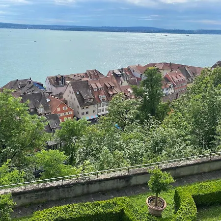 Kleine Perle Mit Bodenseeblick Und Sonnenterrasse * Daisendorf