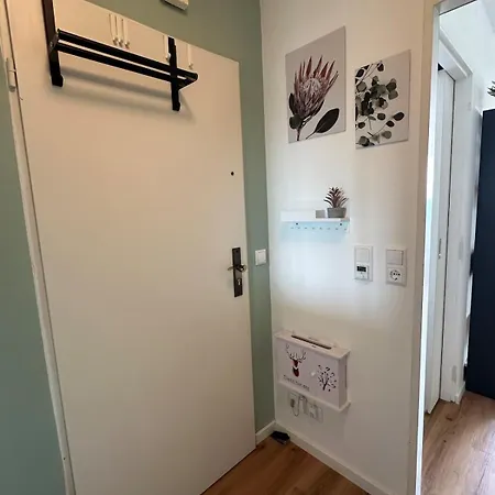 Апартаменты Kleine Perle Mit Bodenseeblick Und Sonnenterrasse