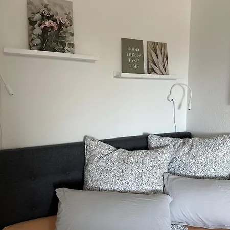 Апартаменты Kleine Perle Mit Bodenseeblick Und Sonnenterrasse Дайзендорф