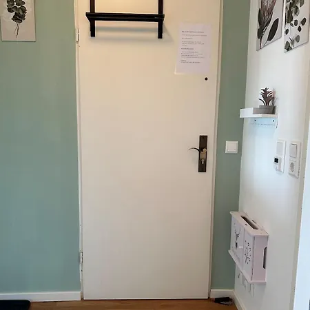 Kleine Perle Mit Bodenseeblick Und Sonnenterrasse Apartment Daisendorf