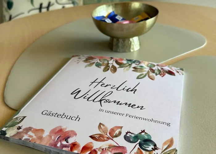 Kleine Perle Mit Bodenseeblick Und Sonnenterrasse * Daisendorf