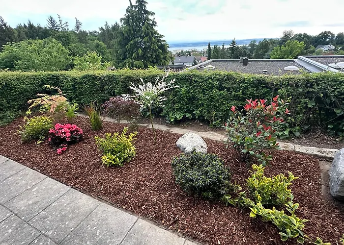 Kleine Perle Mit Bodenseeblick Und Sonnenterrasse Appartement Daisendorf