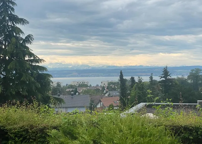 アパート Kleine Perle Mit Bodenseeblick Und Sonnenterrasse Daisendorf