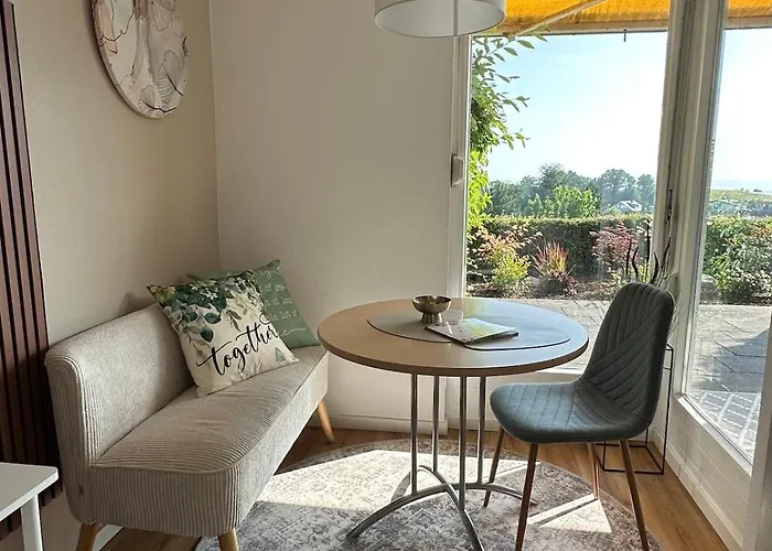 Kleine Perle Mit Bodenseeblick Und Sonnenterrasse Daisendorf