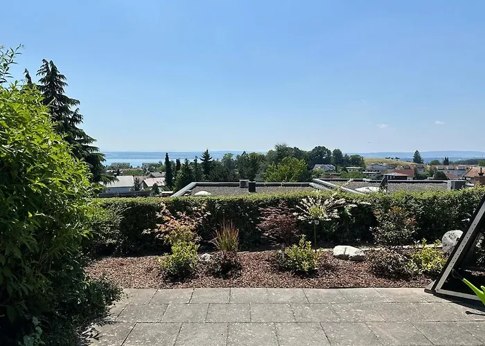 Kleine Perle Mit Bodenseeblick Und Sonnenterrasse Daisendorf