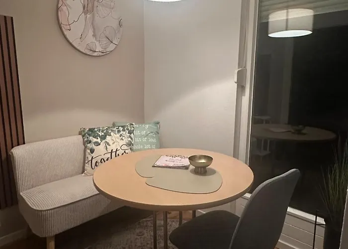 Kleine Perle Mit Bodenseeblick Und Sonnenterrasse Daisendorf