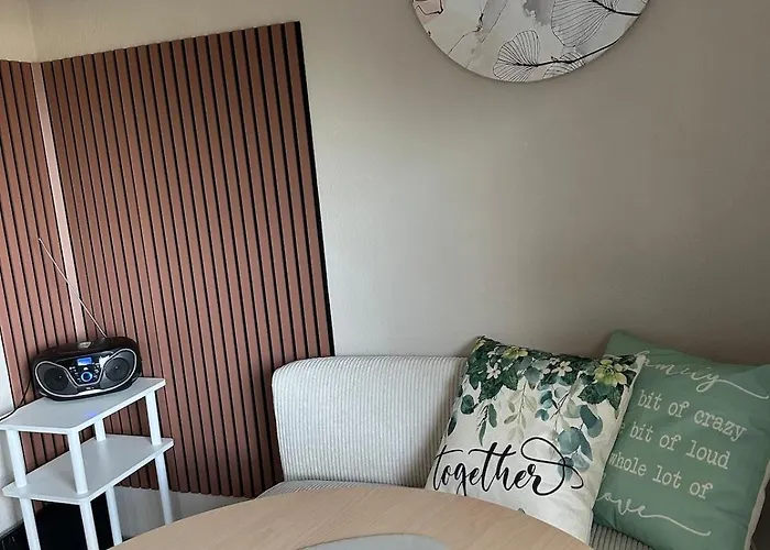 Appartement Kleine Perle Mit Bodenseeblick Und Sonnenterrasse Daisendorf