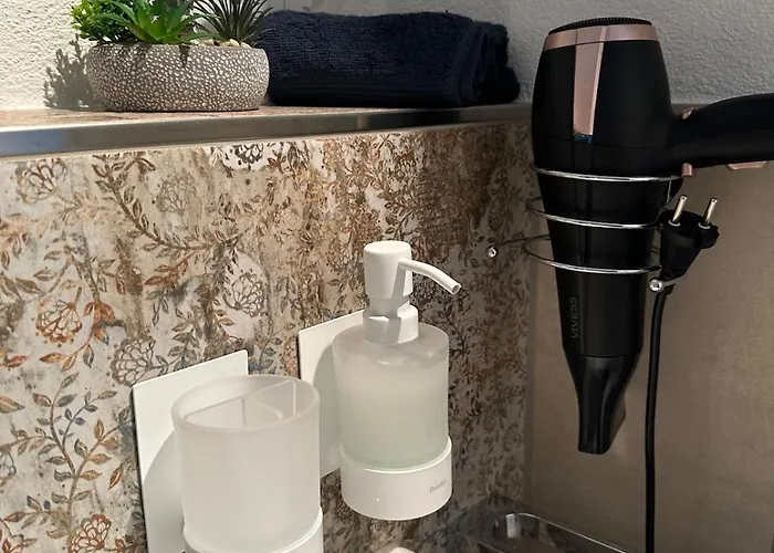 Kleine Perle Mit Bodenseeblick Und Sonnenterrasse Daisendorf