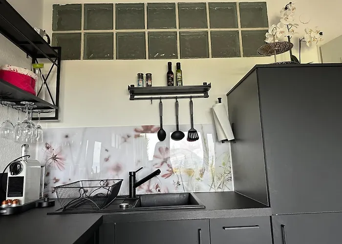 Appartement Kleine Perle Mit Bodenseeblick Und Sonnenterrasse Daisendorf